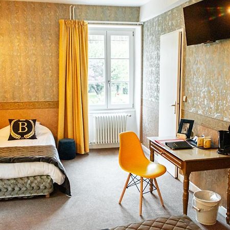 Hotel Le Baron Crémieu Kültér fotó