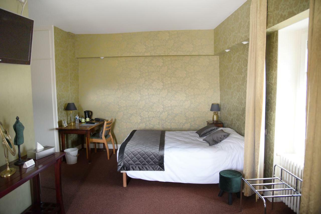 Hotel Le Baron Crémieu Kültér fotó