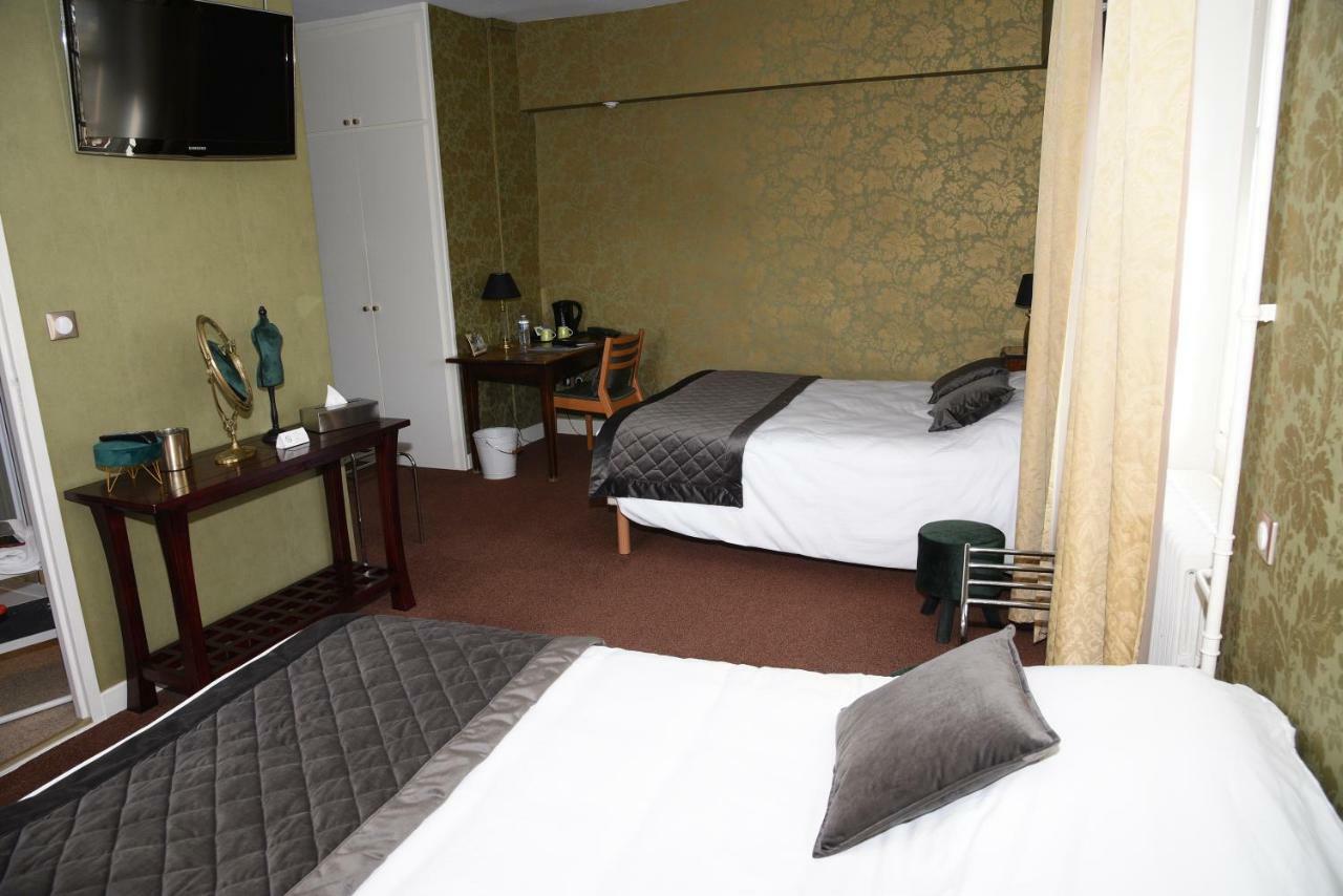 Hotel Le Baron Crémieu Kültér fotó
