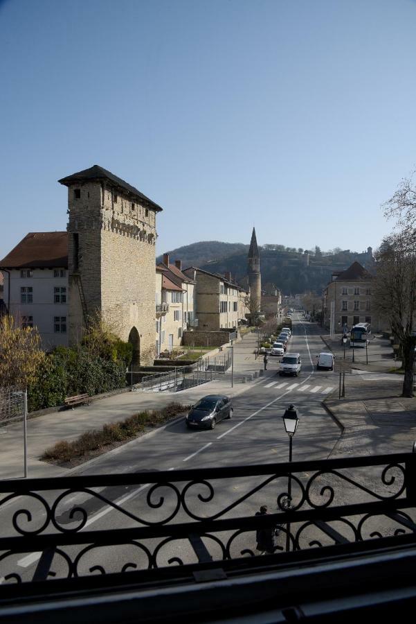 Hotel Le Baron Crémieu Kültér fotó
