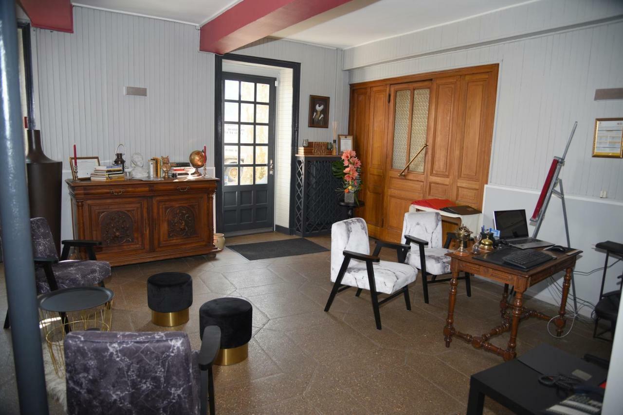 Hotel Le Baron Crémieu Kültér fotó